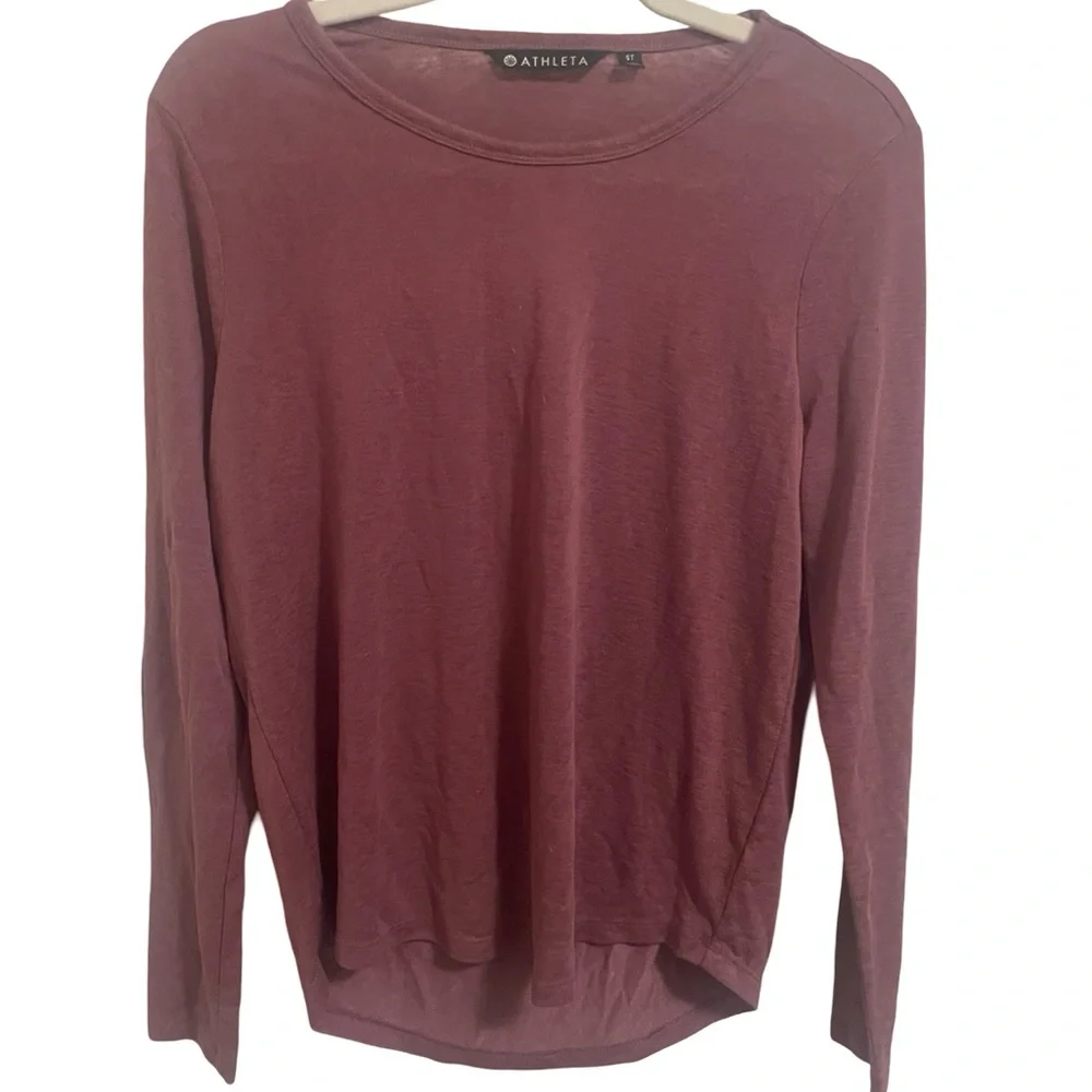 Athleta Breezy Long Sleeve Open Back Shirt Crushed Berry Size Small Tall - Picture 1 of 6